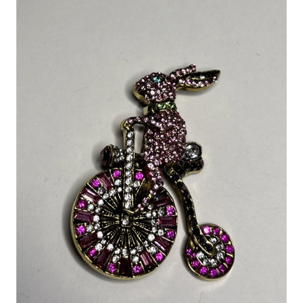 Easter Spring Bunny Crystal Rhinestone Brooch Pin Rabbit Animal Jewelry Gift